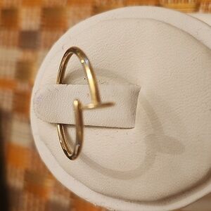 14kt Un Clou Nail Ring. Size 7